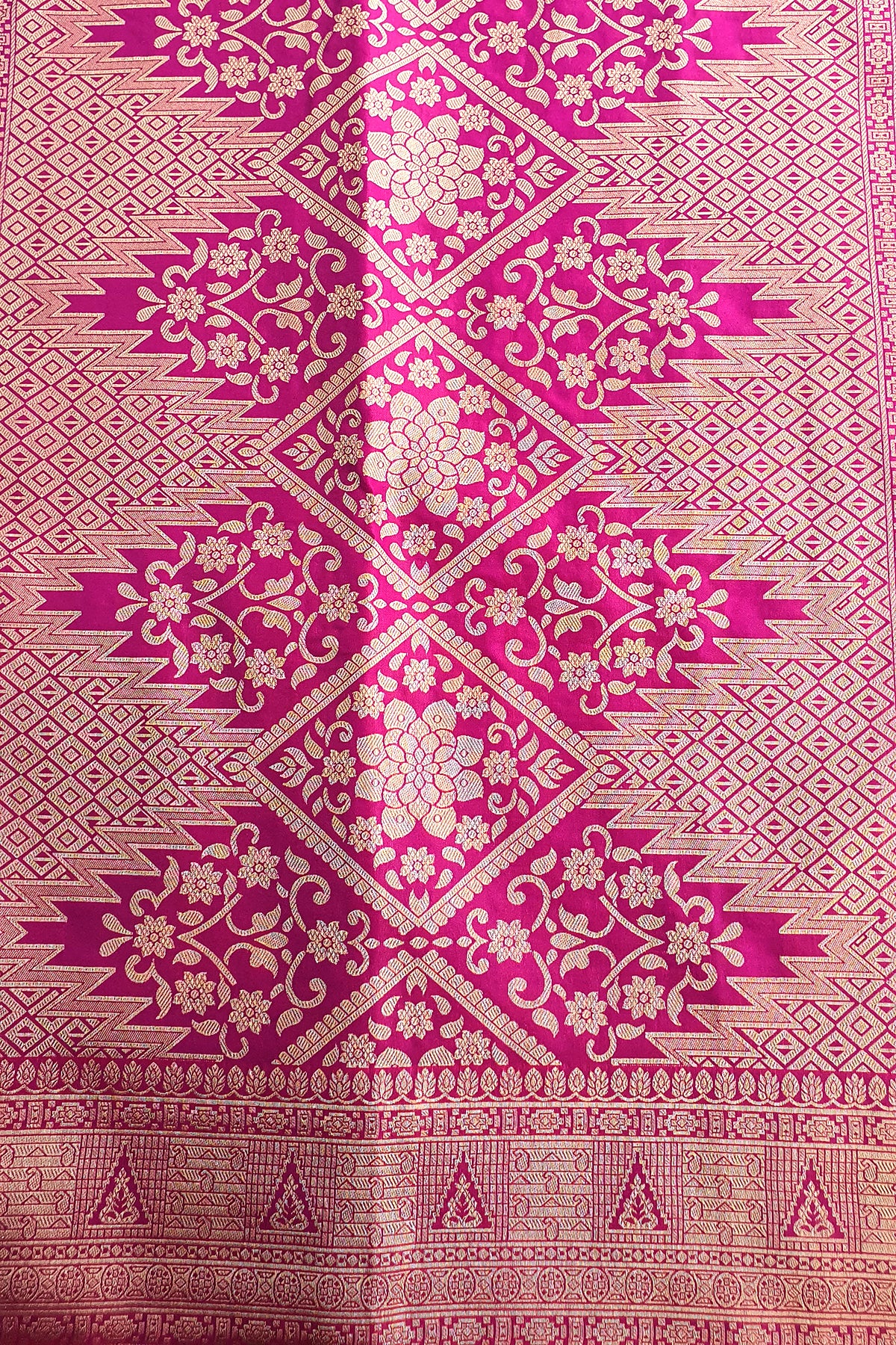 Gajari Blended Silk Zari Weaving Saree