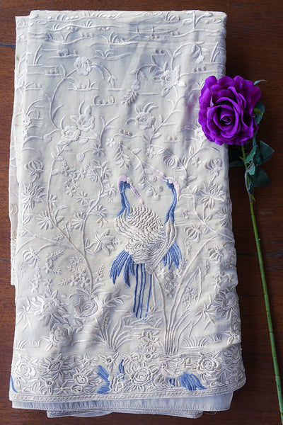 Cream Georgette Floral Threadwork Embroidered Saree