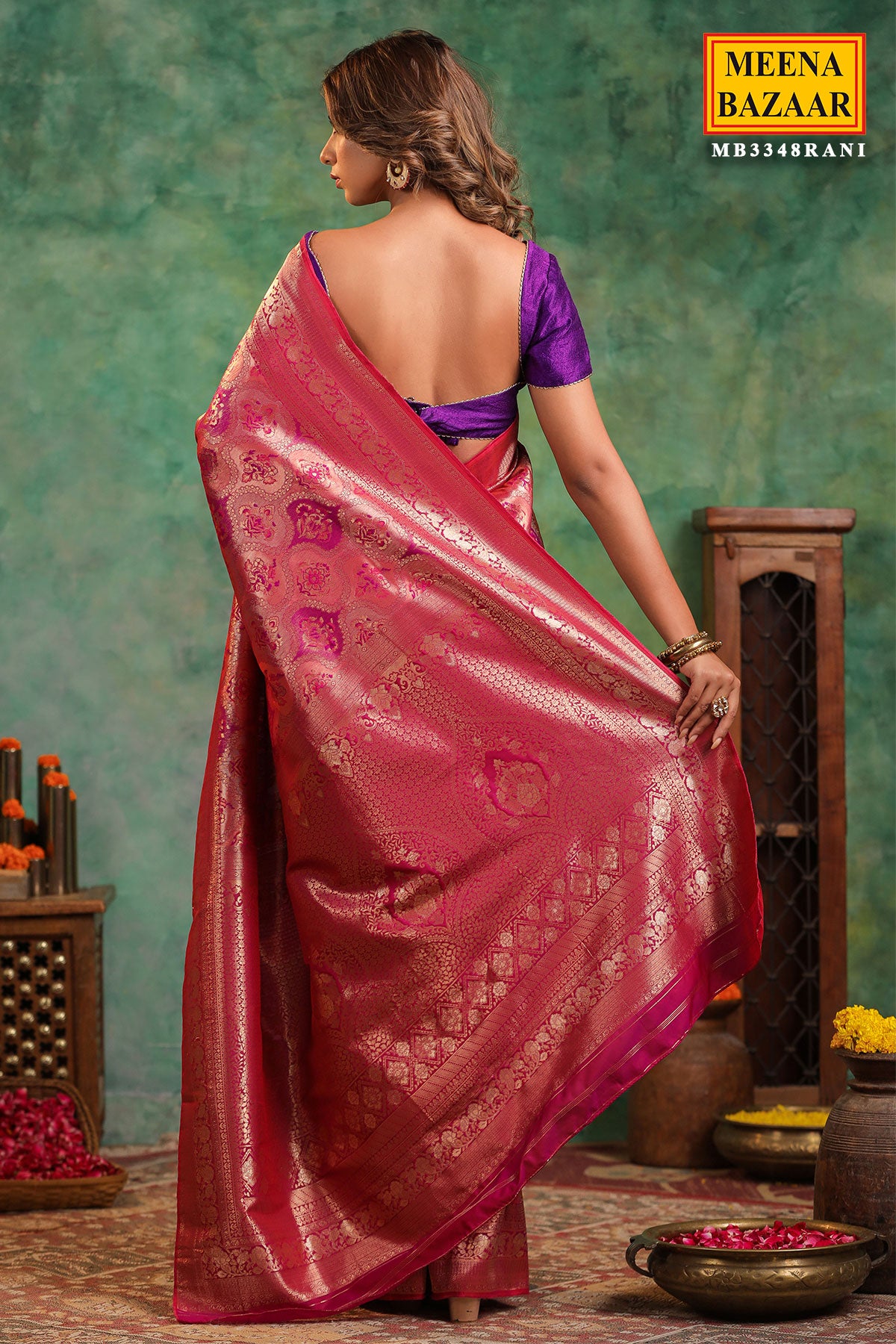 Rani Silk Floral Pattern Zari Weaving Saree