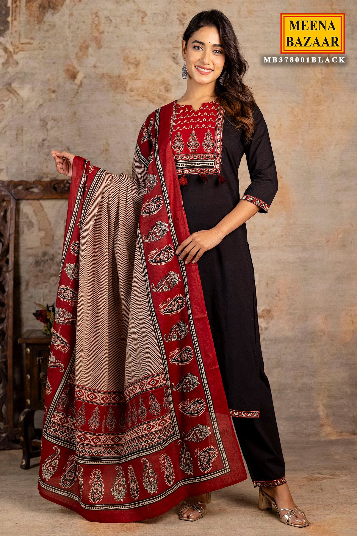 Black Cotton Printed Suit Set With Dupatta