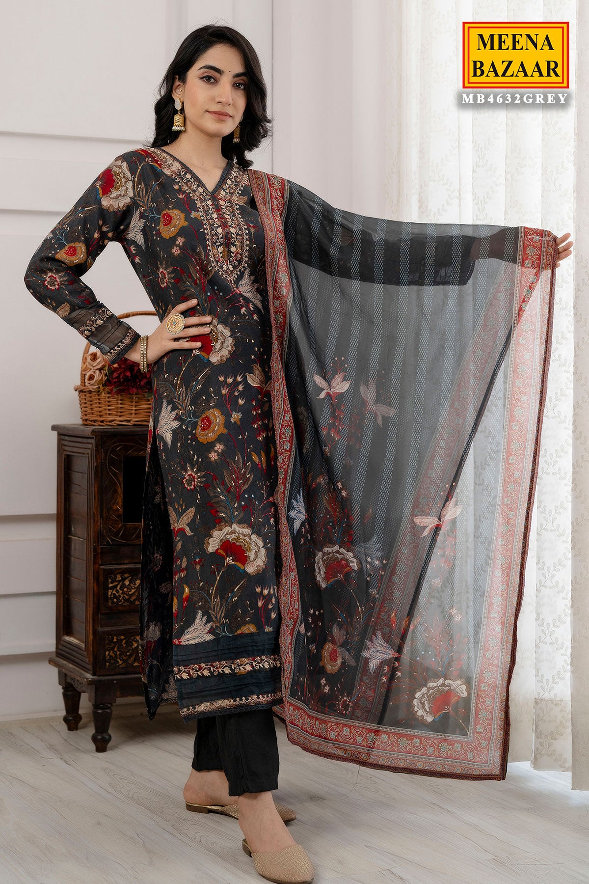 Grey Muslin Floral Printed Floral Threadwork Embroidered Suit
