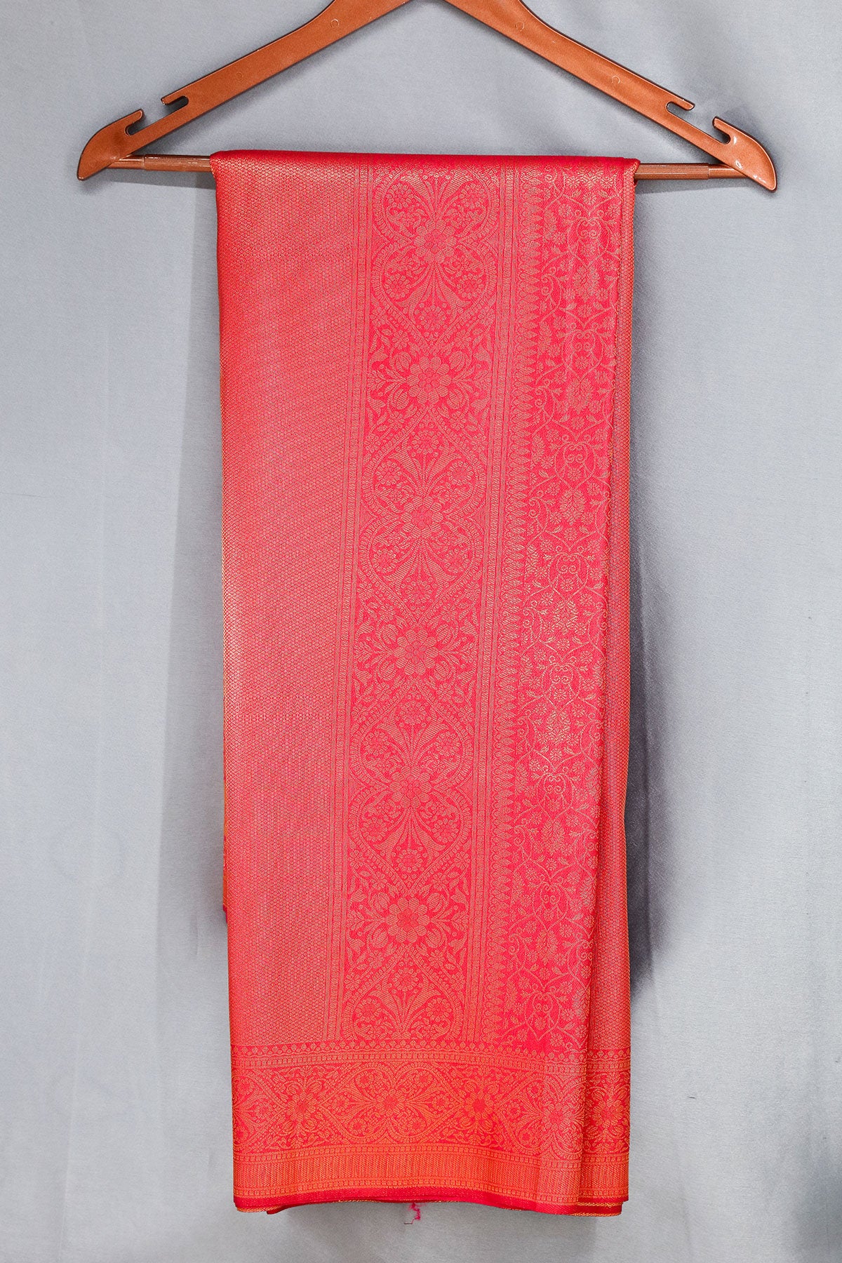 Rani Silk Blend Zari Woven Border Saree