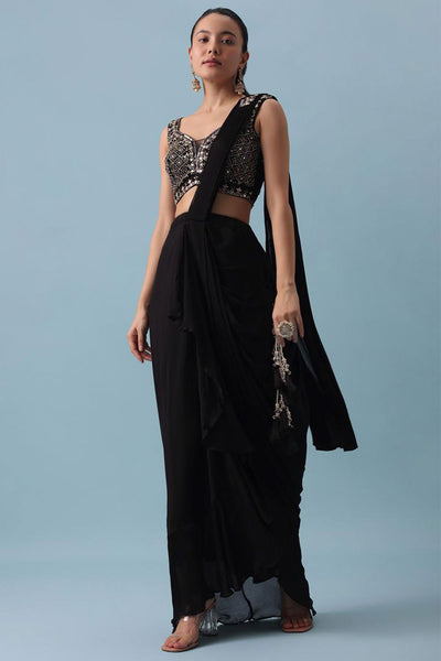 Beautiful Anarkli Kurti / Dress From Old Silk Bandhani Saree of My Client | Old  Saree Reuse Ideas | Amita Creations | sari, fashion, dress, Kurti top |  Check out this Beautiful