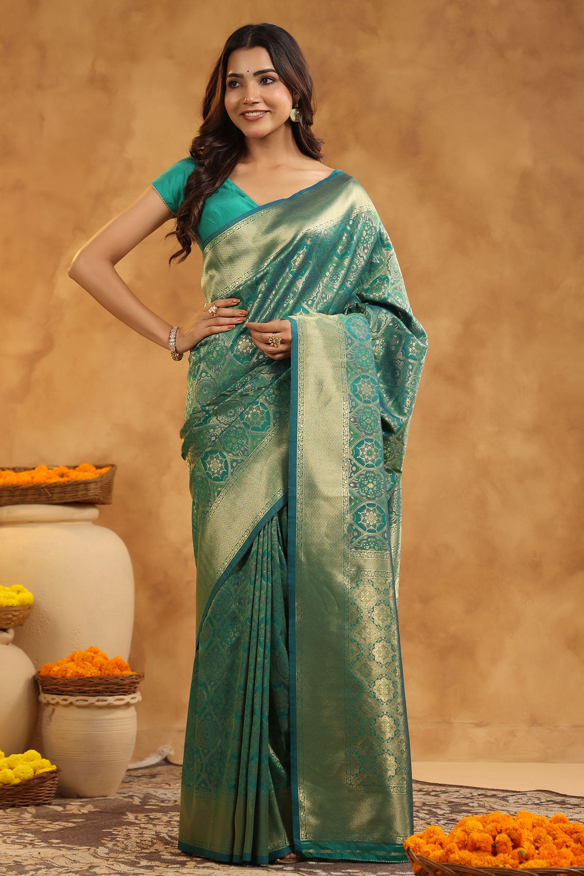 Rama Banarasi Silk Floral Zari Weaving Saree