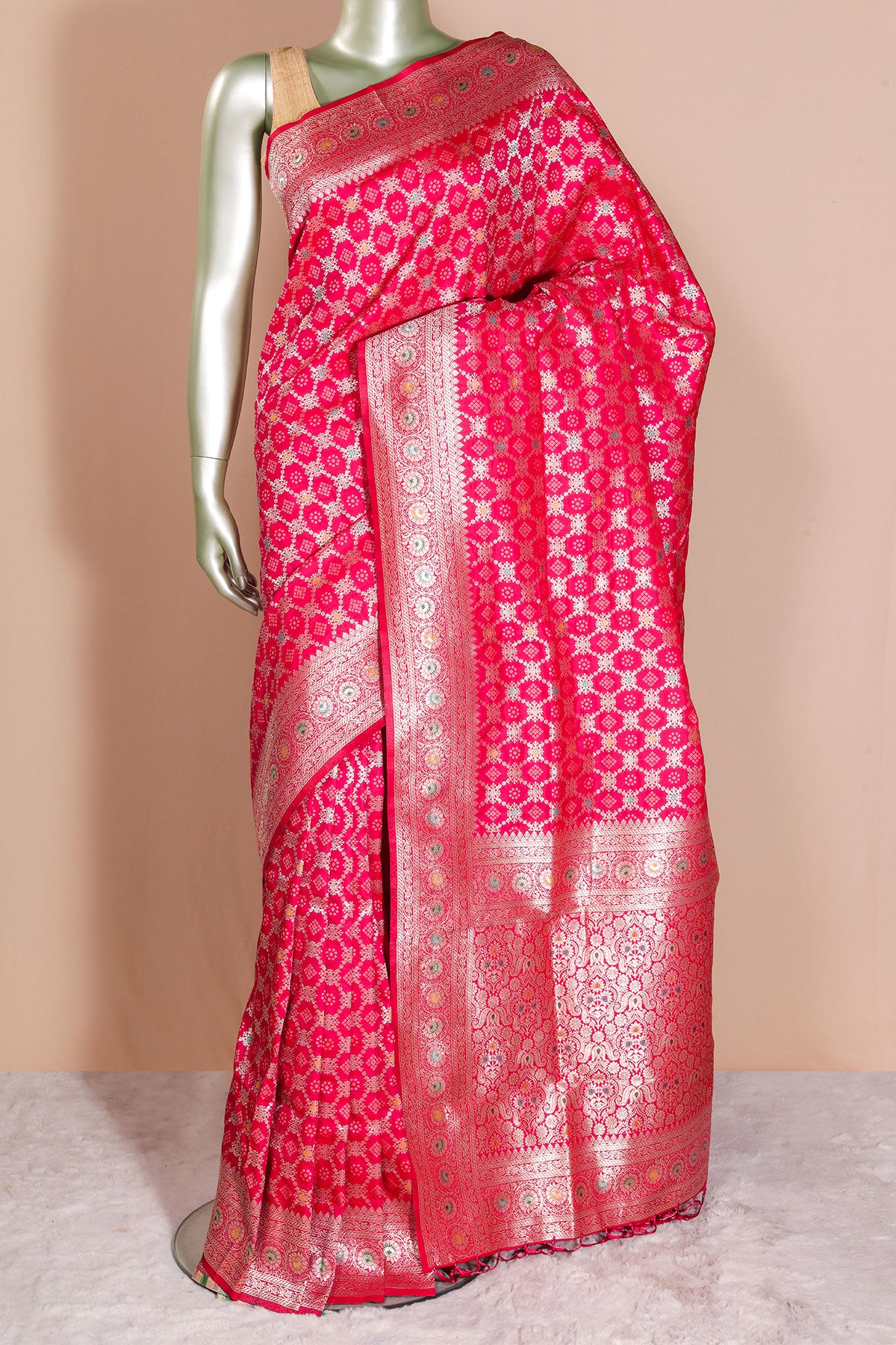 Rani Silk Weaving Saree Elegant Traditional Saree