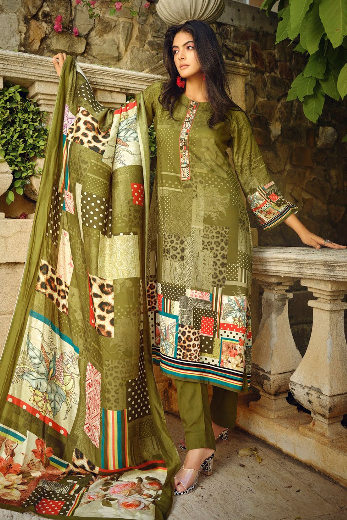 Mehandi Pashmina Printed Suit