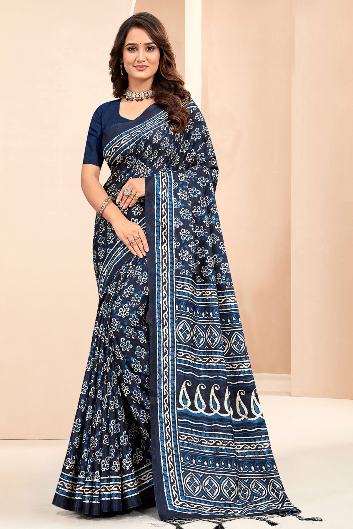Elegant Navy Blue Silk Saree with Rich Zari Border & Pallu