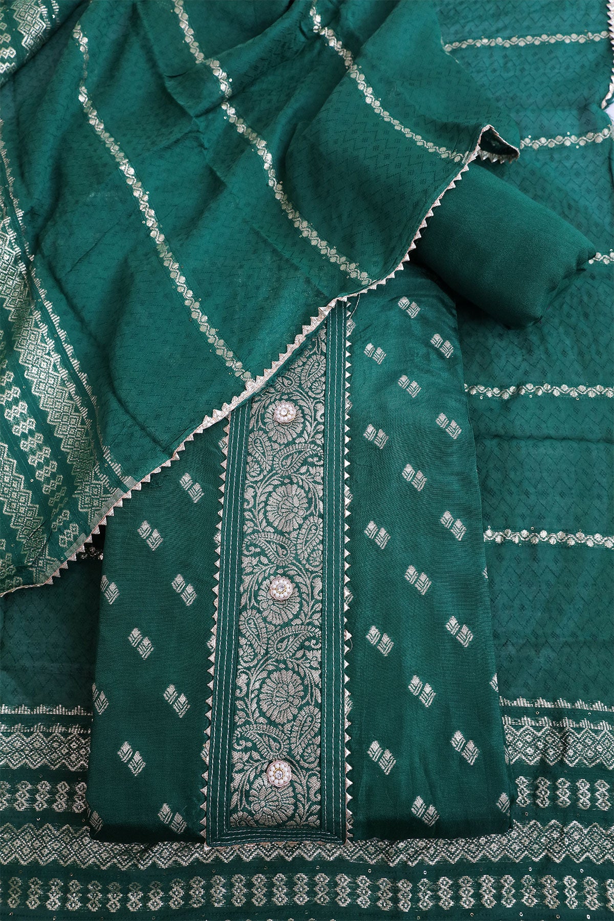 Elegant Bottle Green Maslin Embroidered Unstitched Suit