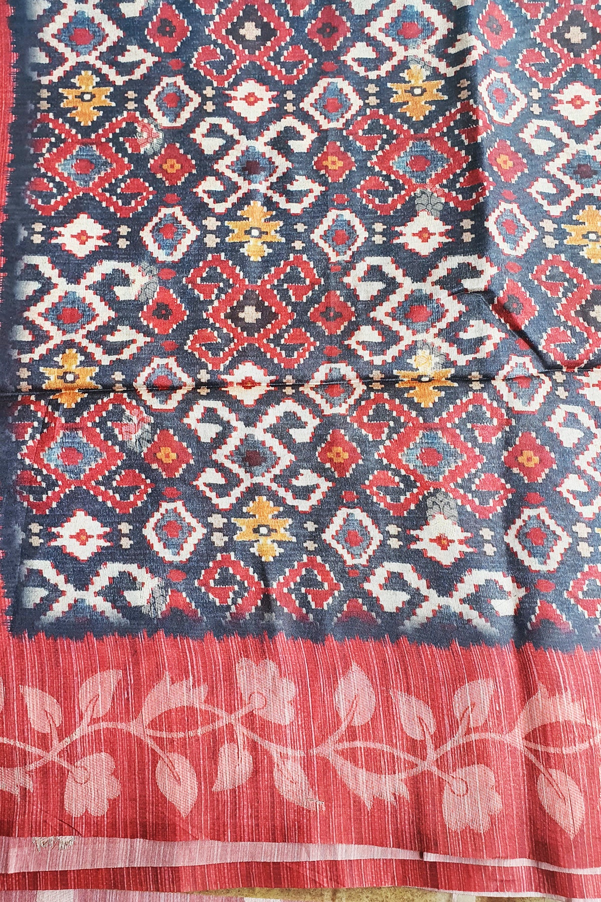 Grey & Rust Organza Silk Printed Woven Saree