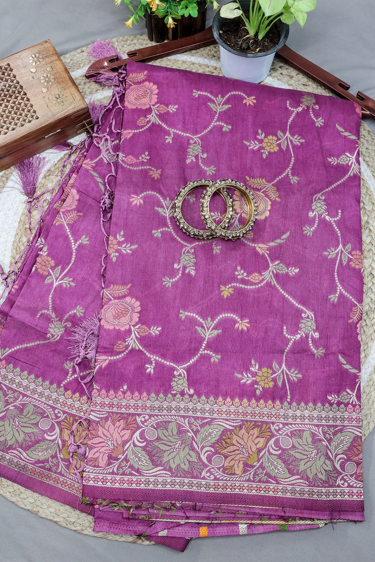Mauve Zari Weaving Floral Motif Silk Saree