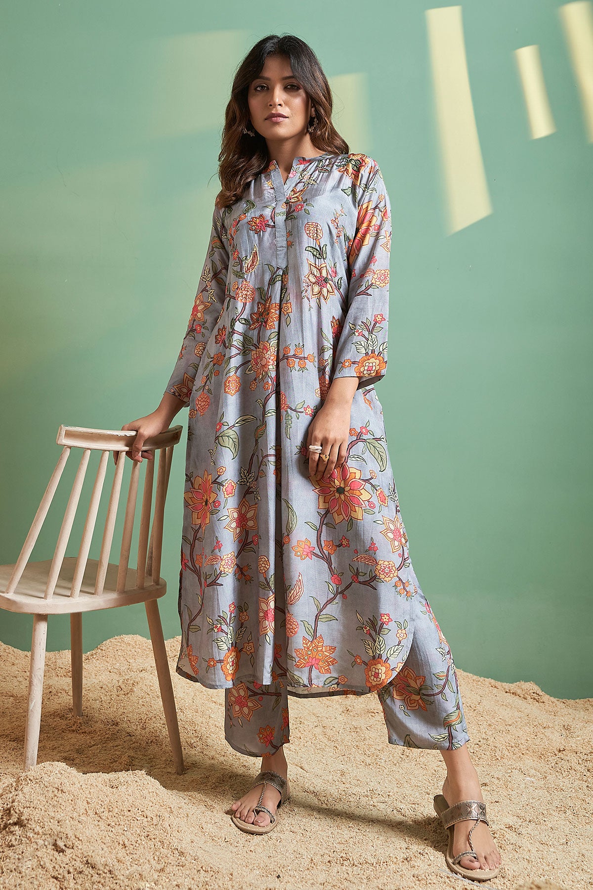 Grey Muslin Floral Printed Beads and Cutdana Embroidered Kurti Pant Co-ord Set