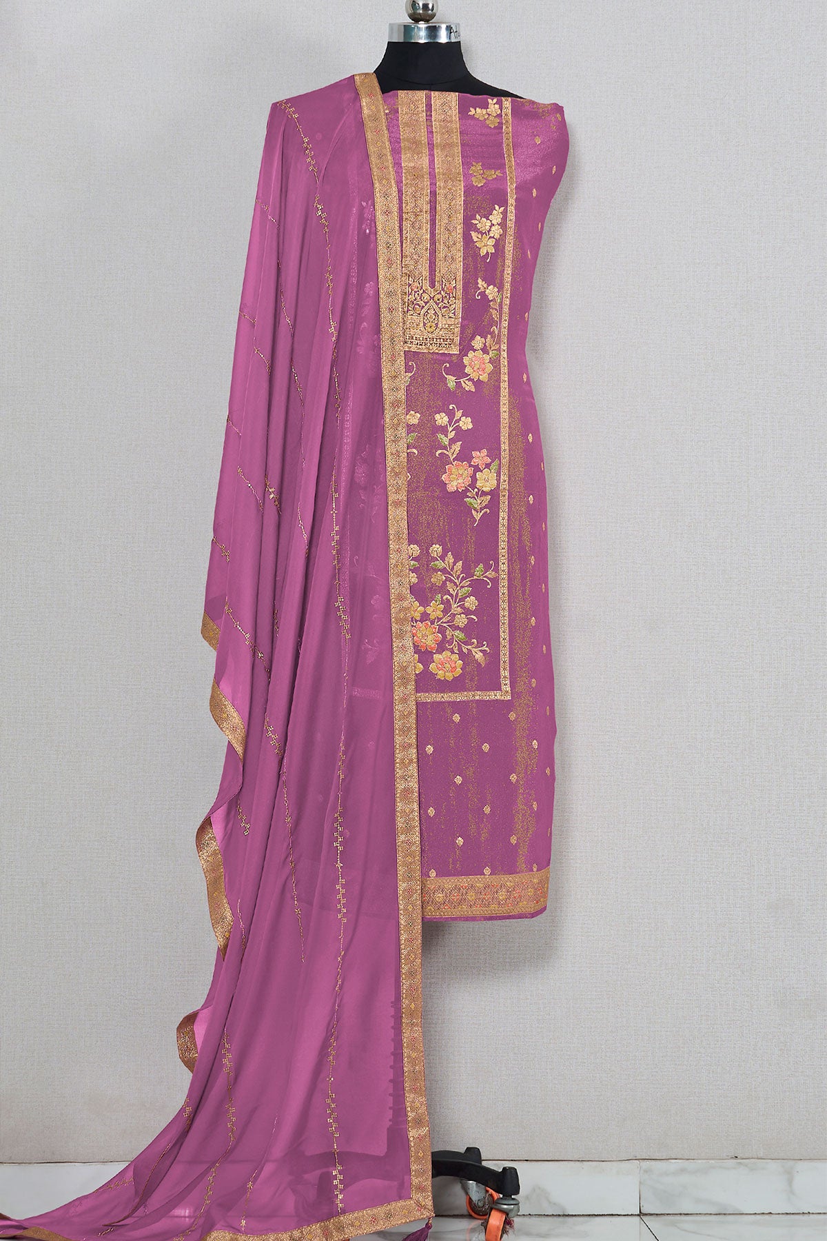 Mauve Silk Blend Floral Jacquard Weaving Suit