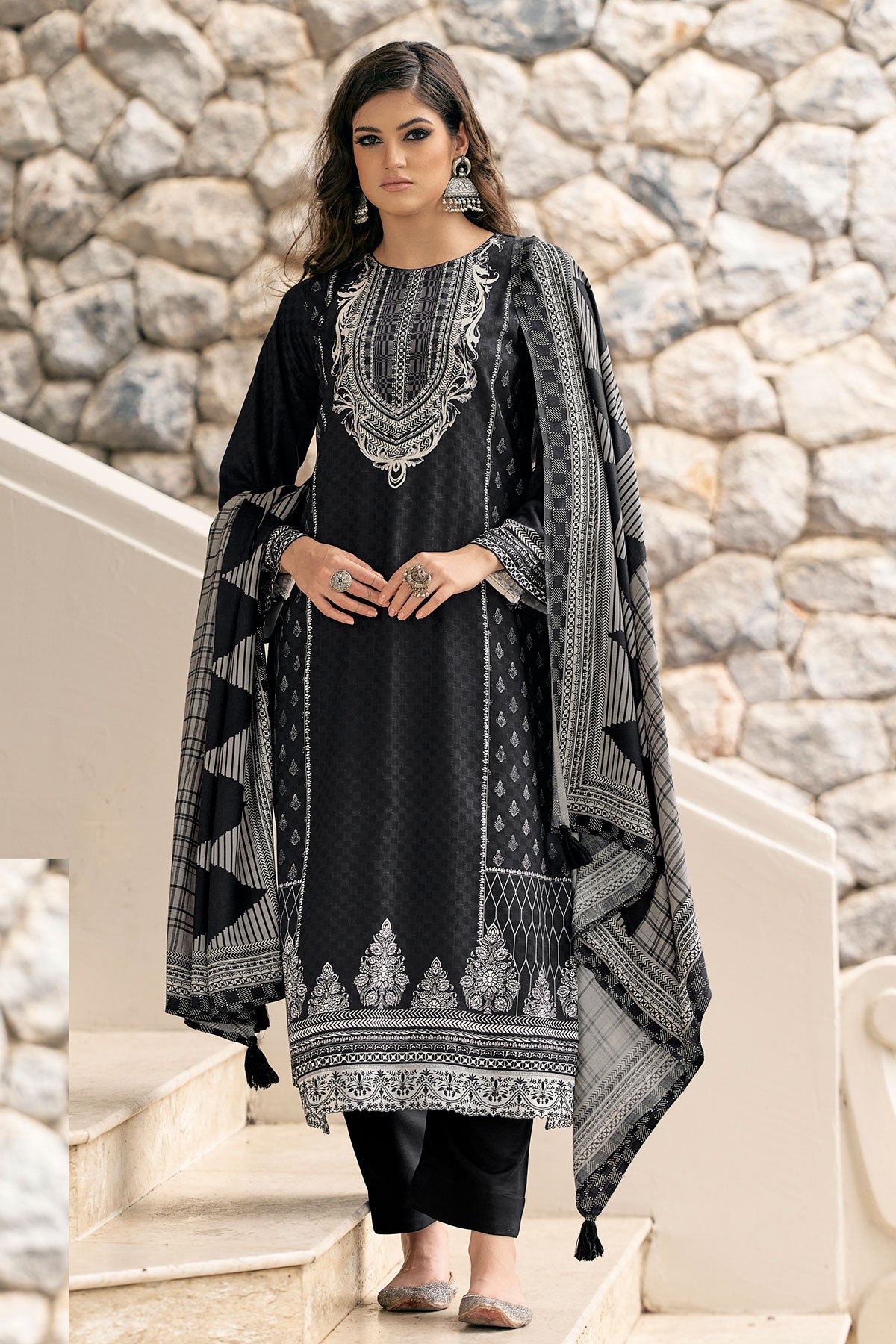 Black Viscose Pashmina Printed Suit Set