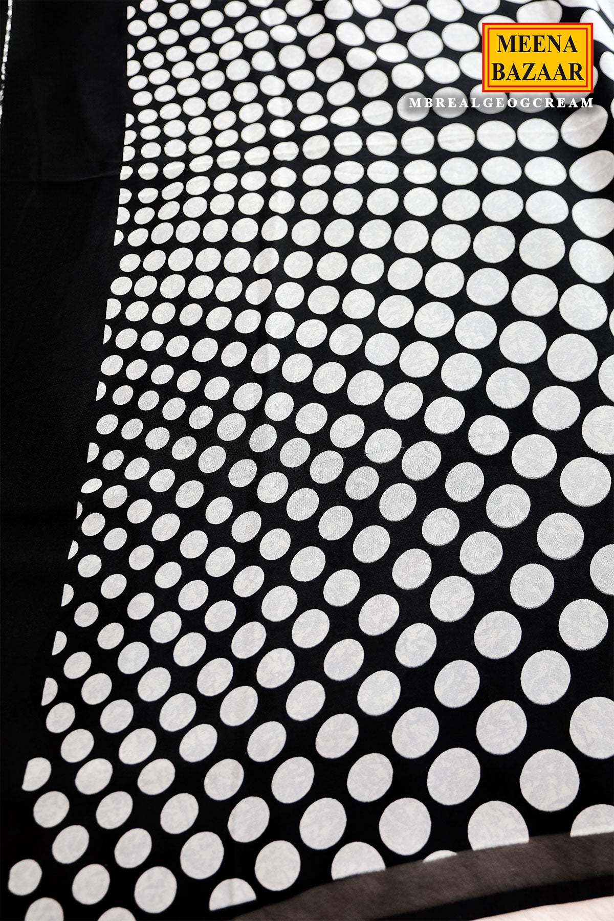 Cream Georgette Polka Dot Printed Saree