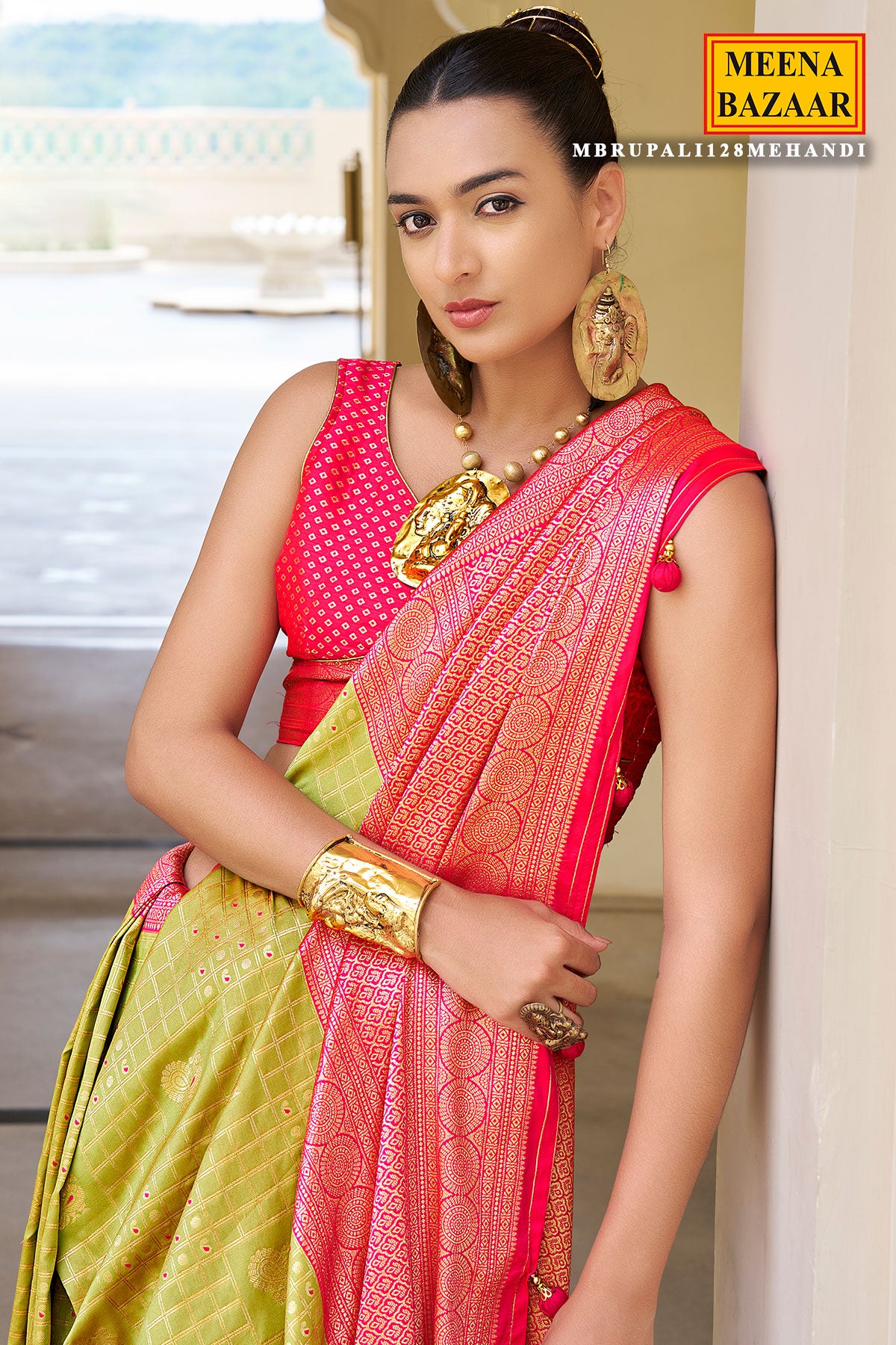 Mehandi Silk Checkered Zari Woven Saree