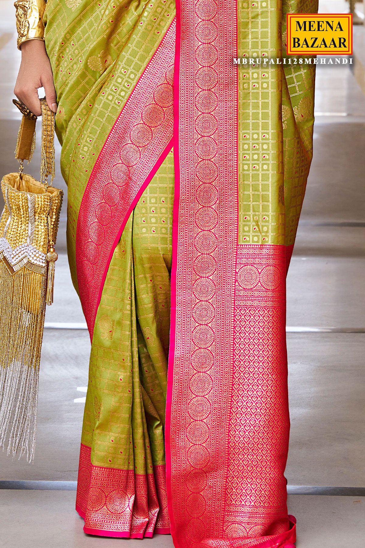 Mehandi Silk Checkered Zari Woven Saree