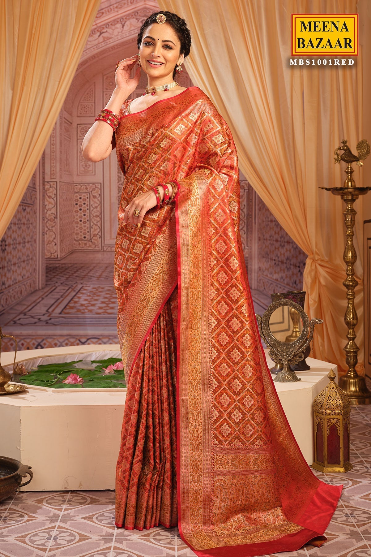 Buy SILK ZONE Woven Kanjivaram Art Silk Red Sarees Online @ Best Price In  India | Flipkart.com