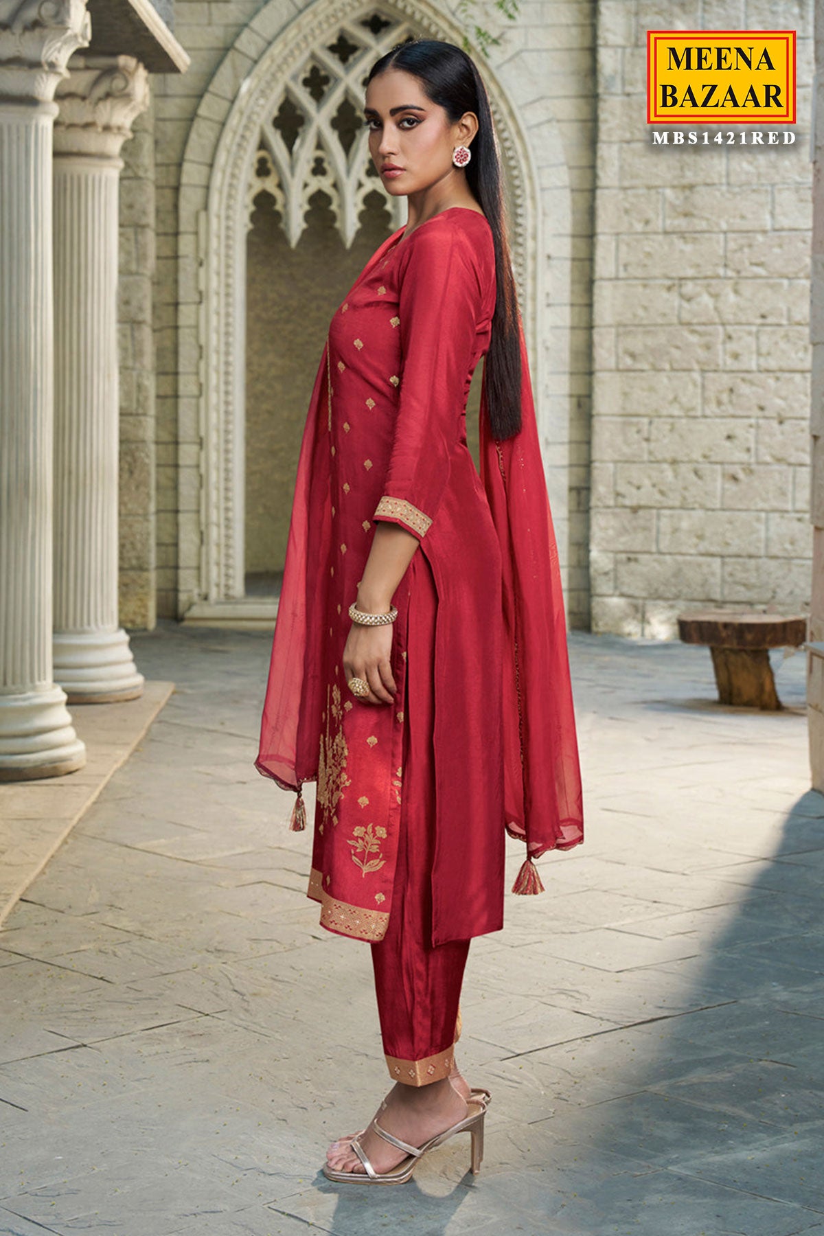 Scarlet Red Dola Silk Jacquard Weaving Suit Set