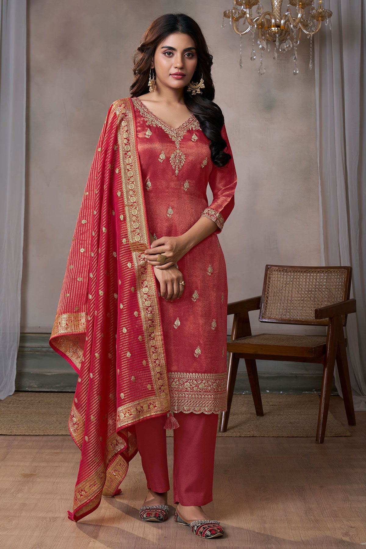 Red Jacquard Dola Silk Straight Pant Suit Set WIth Dupatta