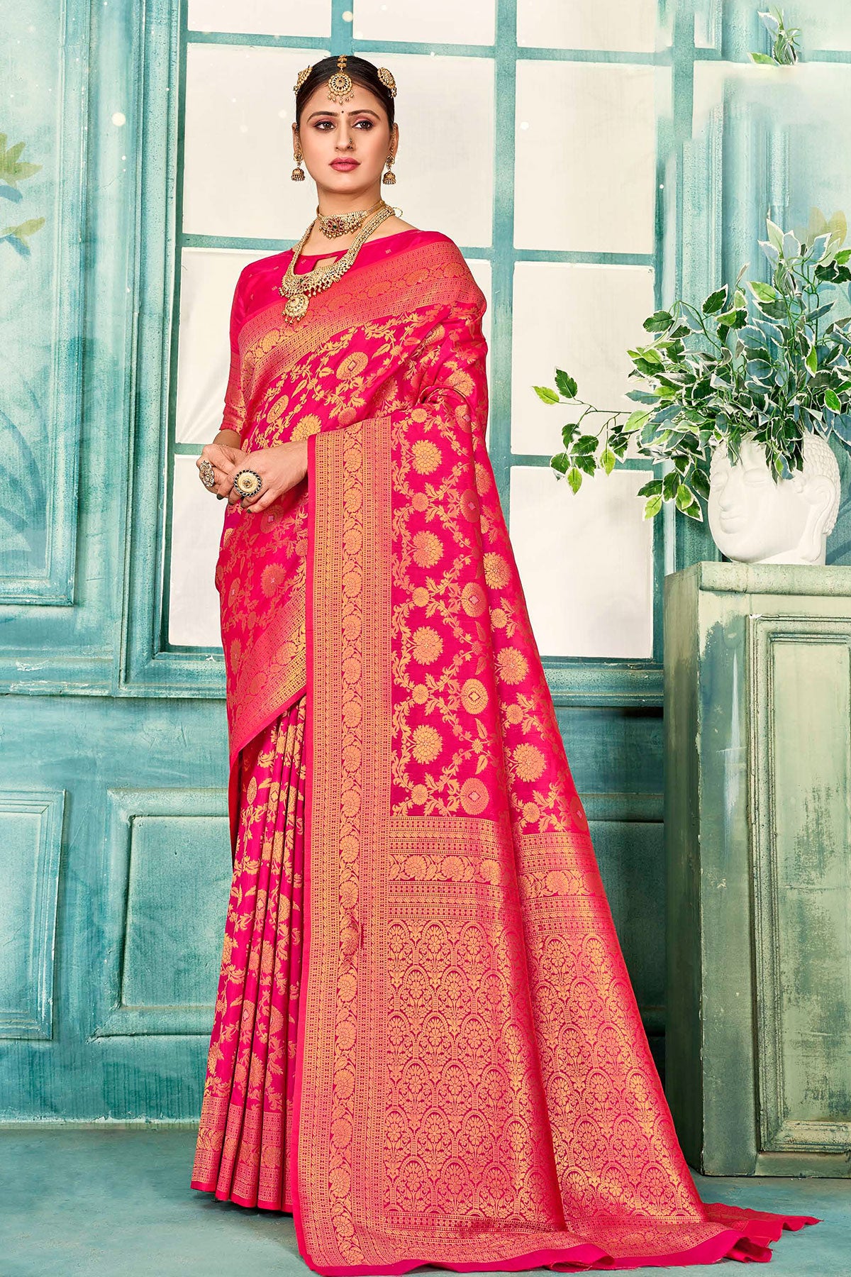 Rani Silk Weaving Saree Elegant Traditional & Festive Wear