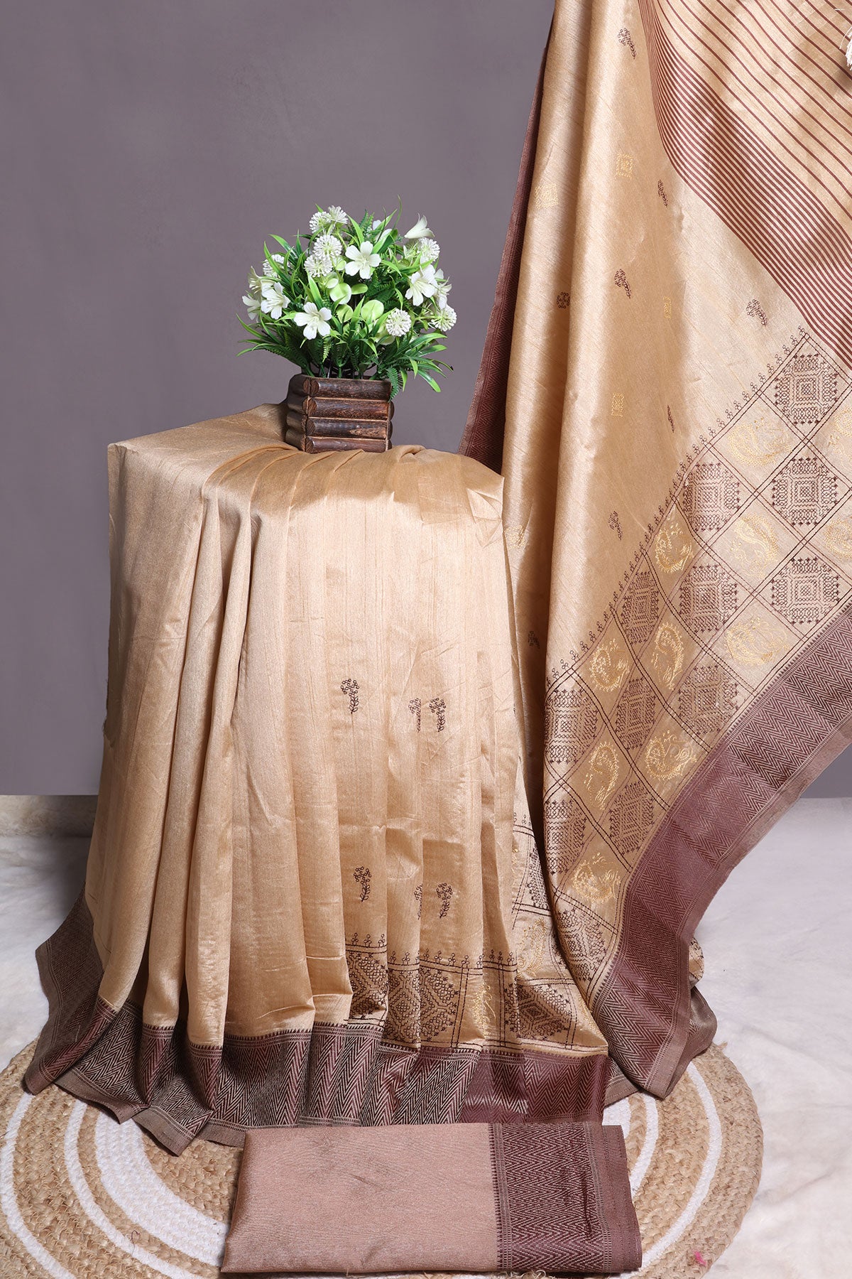 Tussar Silk Printed Thread Embroidered Saree