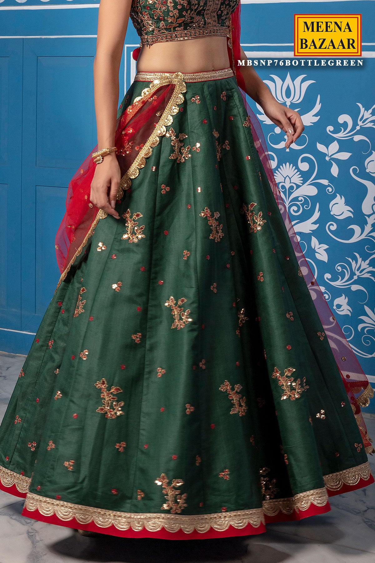 ShaadiKiTyaari Our Velvet Bridal Lehenga with two dupattas, is the perfect  choice for your special wedding entrance! Shop now at… | Instagram